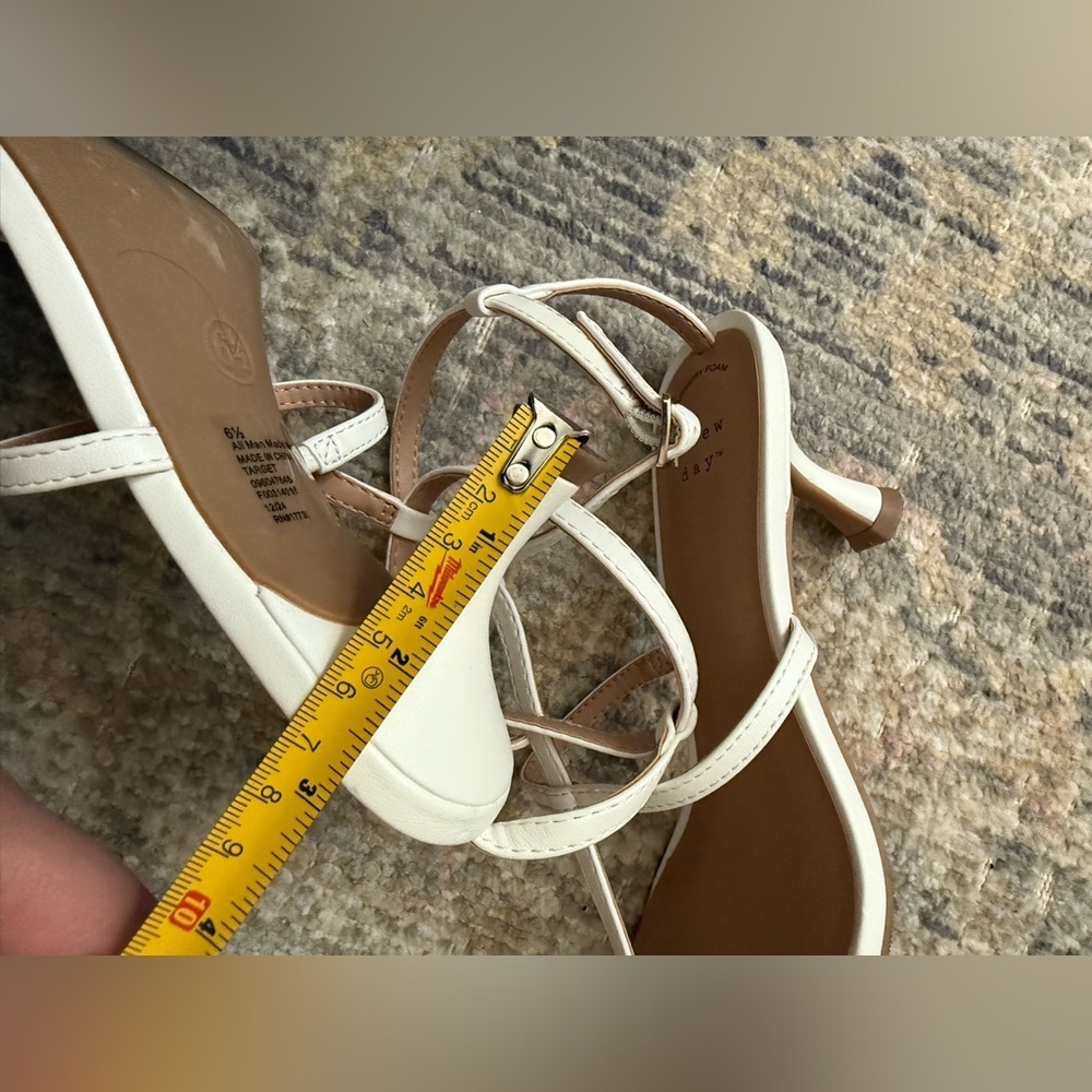 Women's White faux leather Strappy Sandals - Picture 7 of 7
